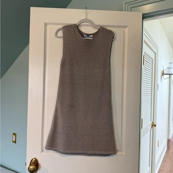 Zara Sleeveless Gray Dress - Picture 1 of 4